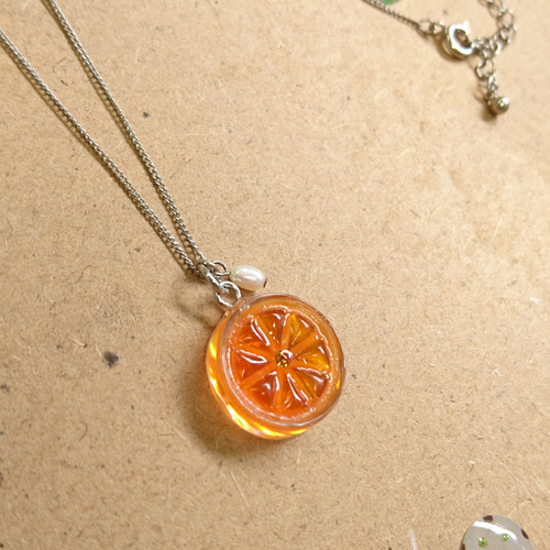 しんぷる みかん ねっくれす ネックレス・ペンダント らいと 通販