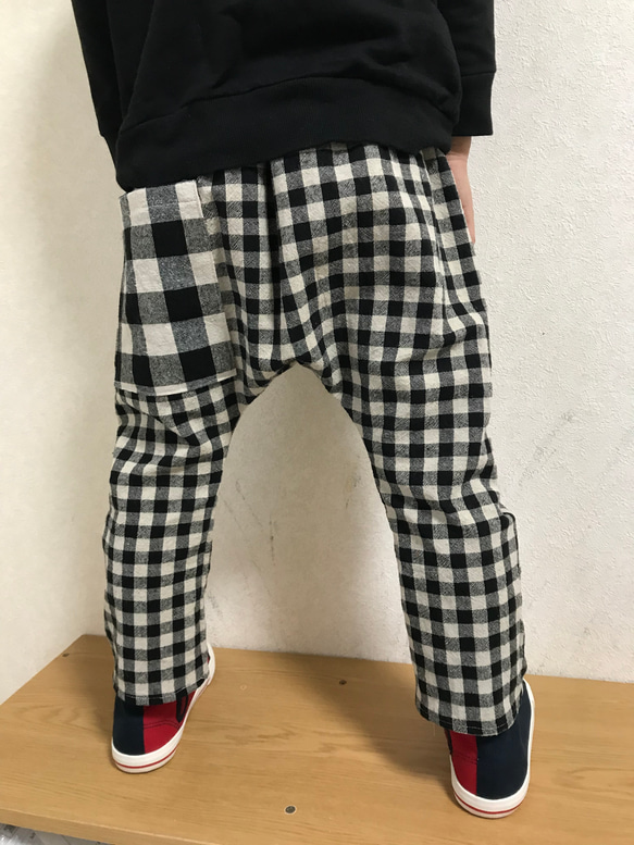 親子　兄弟姉妹お揃いサルエルパンツ❤️ ハーフリネン Checkのsarrouel pants 100〜120サイズ　M 3枚目の画像