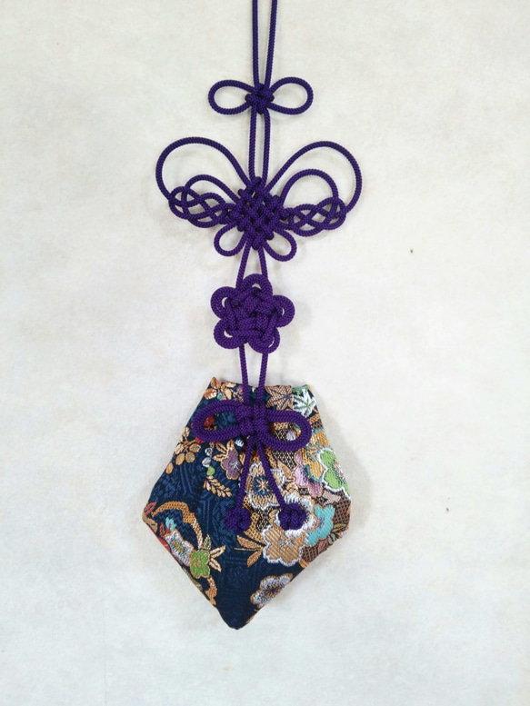 かりろく（掛け香）組紐 古代紫（青紫）（wall-hanging incense bag)　お正月に 1枚目の画像