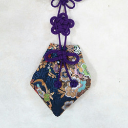 かりろく（掛け香）組紐 古代紫（青紫）（wall-hanging incense bag)　お正月に 2枚目の画像
