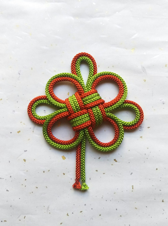 奈々様 オーダー品 菊結びの髪飾り（組紐） 柿渋＆若草色 」 バレッタ