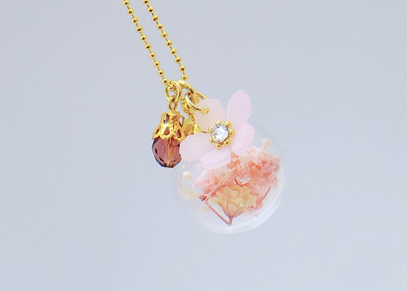 桜玉のネックレス 1枚目の画像