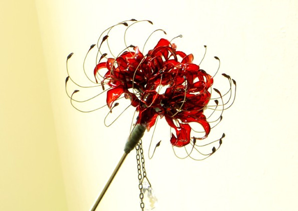 花嫁　華かんざし Select Shop 蒔絵風フラワーラインバチ型かんざし ホワイト