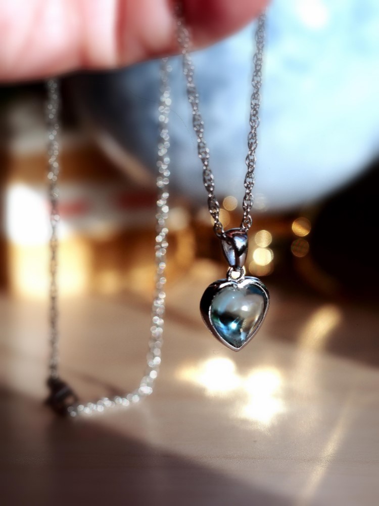 ブルートパーズ（ハート）１１　　S925・ステンレスチェーンネックレス♡