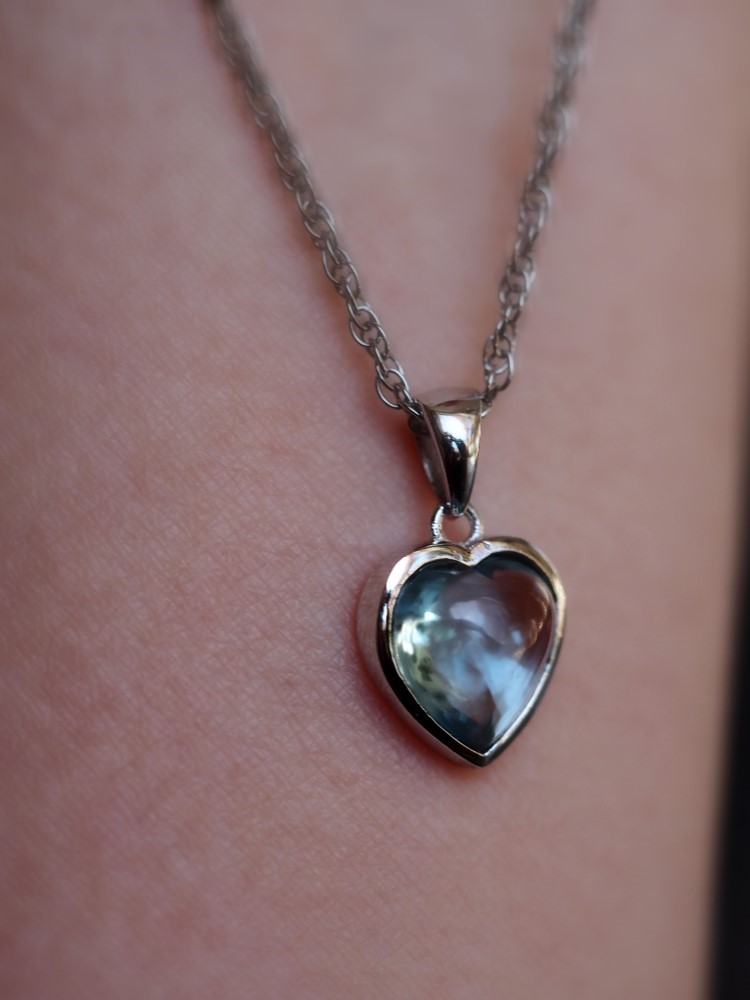 ブルートパーズ（ハート）１１　　S925・ステンレスチェーンネックレス♡