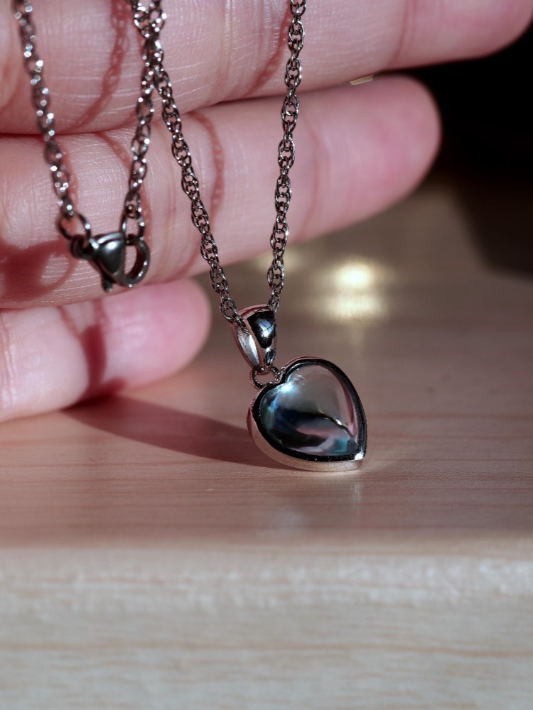 ブルートパーズ（ハート）１１　　S925・ステンレスチェーンネックレス♡