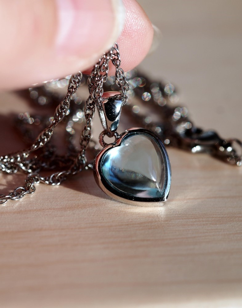 ブルートパーズ（ハート）１１　　S925・ステンレスチェーンネックレス♡