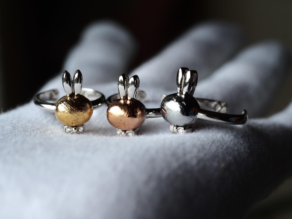 ３カラー：メテオライトうさちゃんリング♪