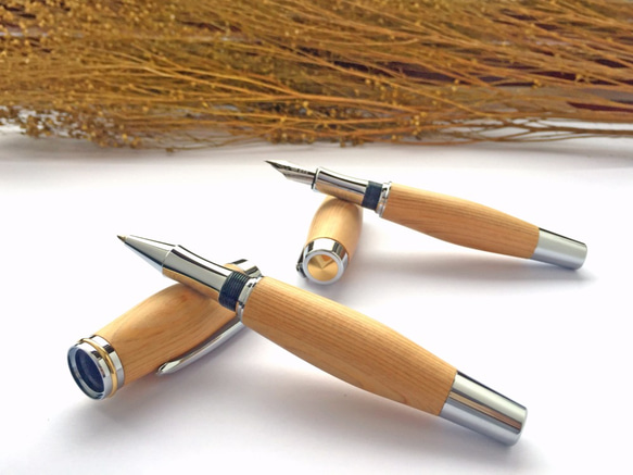 【微默契】台灣檜木 原木對筆 (鋼筆+鋼珠筆) 第2張的照片