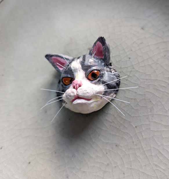 ブチギレ子猫のブローチ 6枚目の画像
