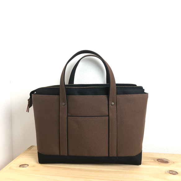 YOKONAGA TOTE zip / ブラウン×クロ 1枚目の画像