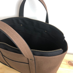 YOKONAGA TOTE zip / ブラウン×クロ 3枚目の画像