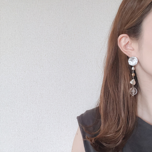 シルバーとクリアのロングピアス イヤリング 大ぶり ピアス（その他