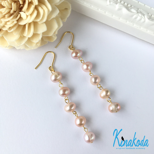 ピンクの淡水パールピアス ピアス（フック・チェーン） cocoaz.jewelry