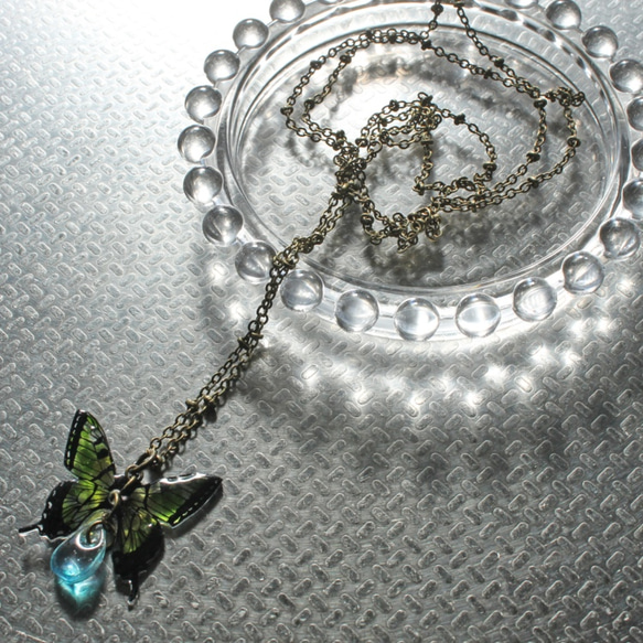 プラバン蝶のネックレス03 1枚目の画像