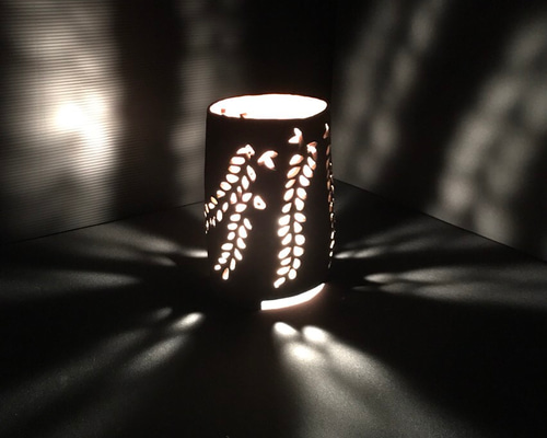 陶芸作品】葉っぱ模様のランプシェード∞ スタンドライト 陶芸作品】葉っぱ模様のランプシェード∞ スタンドライト
