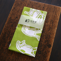 貓蛙手印毛巾（幼草色） 第2張的照片