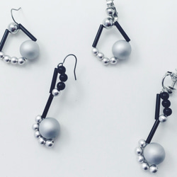 ART DECO Pierced Earrings (Silver) 第1張的照片