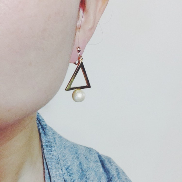 Gravity Earrings 第1張的照片