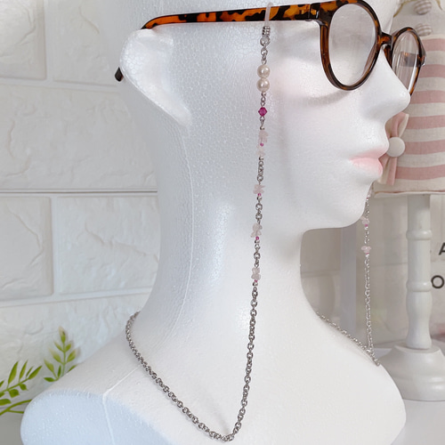 ローズクォーツ 細石×パール【メガネチェーン/マスクチェーン】 その他