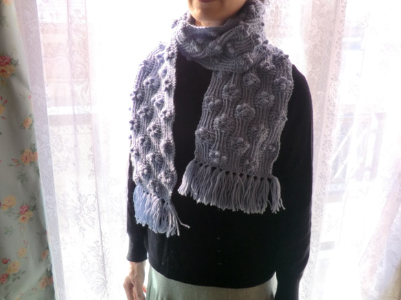 ウール　水色の玉編みのマフラー、一点物 3枚目の画像