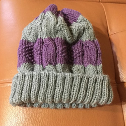 模様編みニット帽、一点物 2枚目の画像