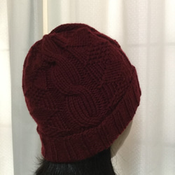 手編み、ウール　エンジの帽子、一点物 1枚目の画像