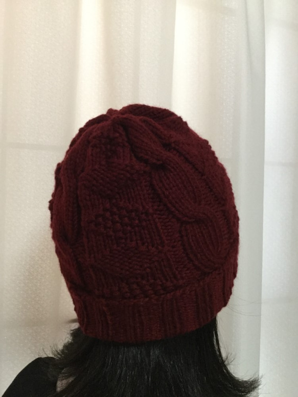 手編み、ウール　エンジの帽子、一点物 2枚目の画像