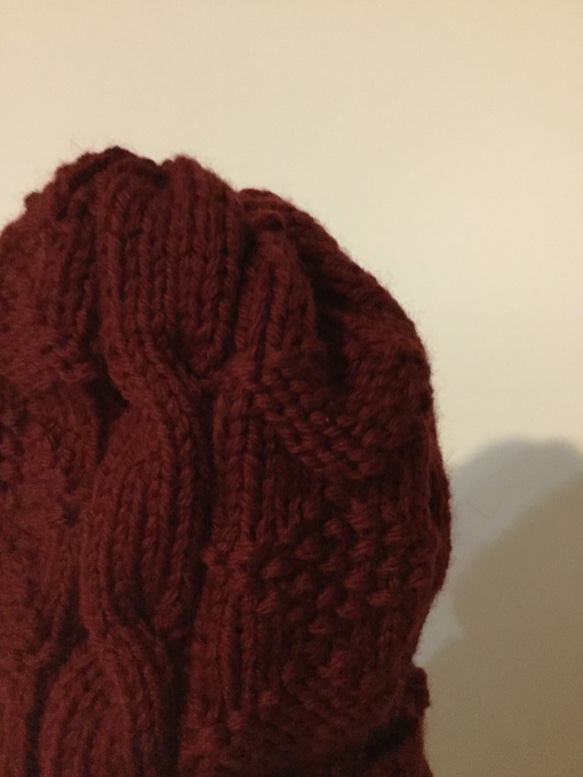 手編み、ウール　エンジの帽子、一点物 3枚目の画像