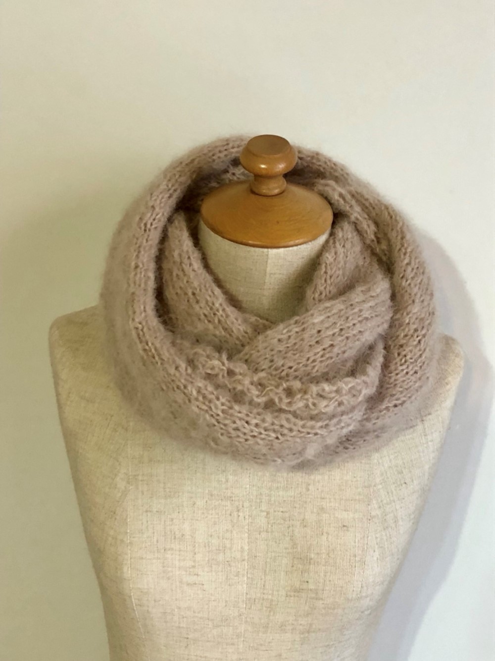ベージュ色のスヌード、一点物 スヌード atsuko 通販 6117836｜Creema