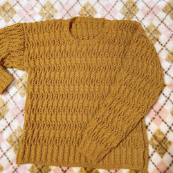 送料無料 手編みのキャメル色の編み込みセーター、一点物 2枚目の画像