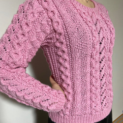 ピンクの編み込みセーター 6枚目の画像