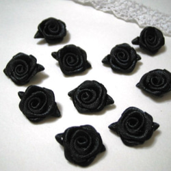 黒に薔薇の柄入り クロ×クロ葉っぱ付巻き薔薇1.5cm 10個セット デコパーツ usagi