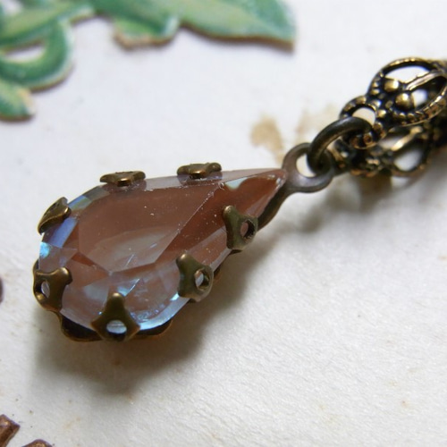 サフィレット・大粒カットドロップネックレス（フォイルなし  