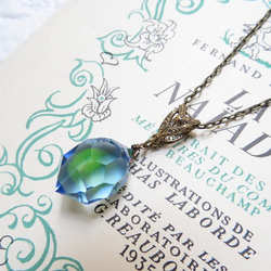 (珍品) ウランガラスのネックレス ペアシェイプウランガラスのペンダントネックレス | iichi 日々