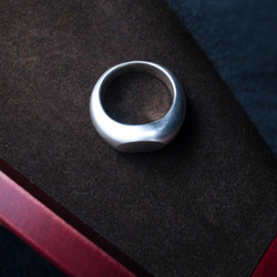 大版型英倫素面925純銀戒指(鏡面/霧面)(單只)圖章戒/可當情侶對戒 第3張的照片