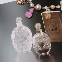 Art Deco Fairy and Perfume Bottle Bag Charm (粉紅色和古董金) * 浪漫香氛優雅 第8張的照片