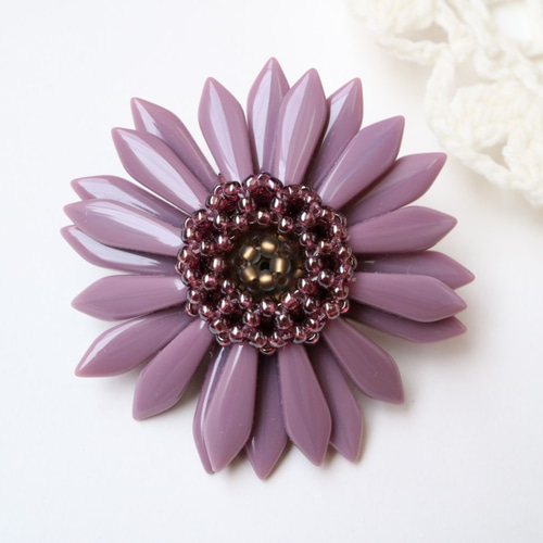 ガーベラのブローチ（パープル）＊花 フラワー コサージュ 希望 上品