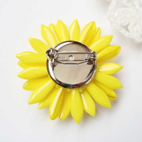 ガーベラのブローチ（イエロー）＊花 フラワー コサージュ 希望 お祝い