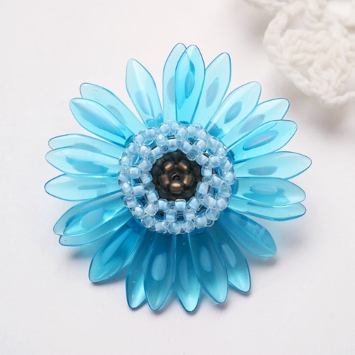ガーベラのブローチ（ブルーハワイ）＊花 フラワー コサージュ 希望
