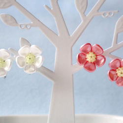 糖果花耳環（僅限粉花）*花朵精緻可愛可愛優雅華麗梅花新年春冬季 第6張的照片