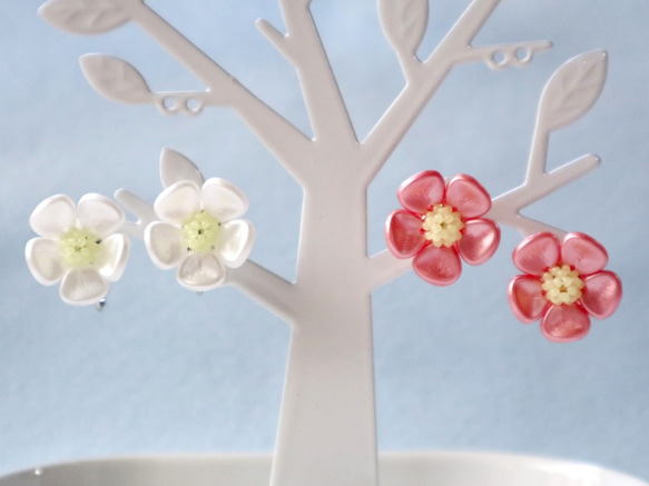 糖果花耳環（僅限粉花）*花朵精緻可愛可愛優雅華麗梅花新年春冬季 第6張的照片