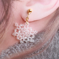 雪晶耳環*14kgf精緻奧地利水晶雪花Snow雪花冬季優雅聖誕 第4張的照片