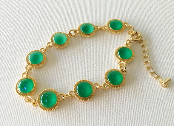 翡翠の輝きを放つゴールドブレスレット 翡翠と金龍と18金の長寿ブレスレットの通販はau PAY マーケット