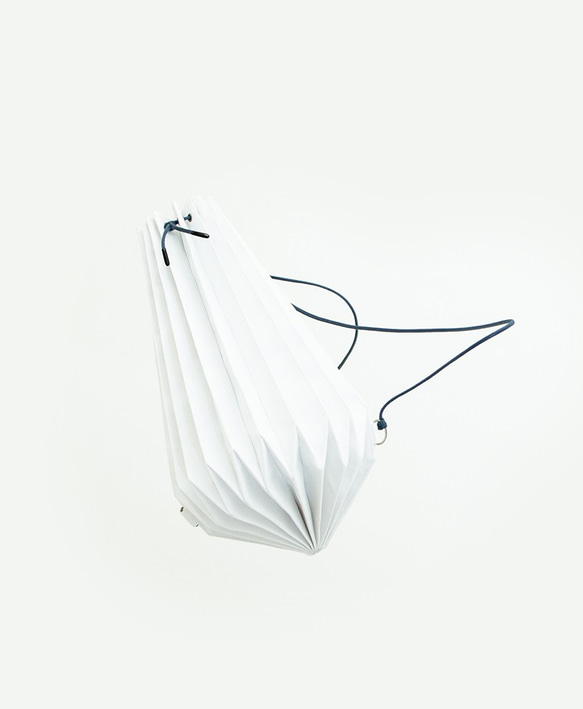 Orika No.1 摺紙包 ｜白色｜- 全手工製作 束口包 後背包 第3張的照片