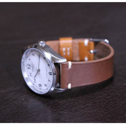 [CASIO×サドル・チョコ&キャメル] リメイク腕時計。革：栃木レザー、糸：フランス産リネン糸。2トンカラー。 4枚目の画像