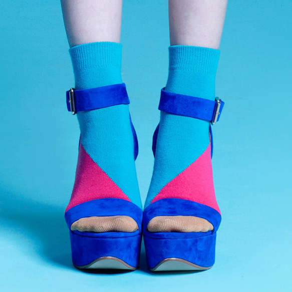 棉襪－女生襪子－簡約襪子－藍色短襪 第4張的照片