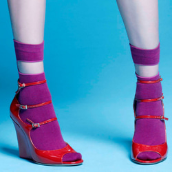 ソックス - 靴下の女の子 - シンプルなソックス - ワインレッドソックス - オープンホールの設計 3枚目の画像