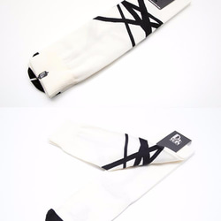 棉襪－女生襪子－簡約襪子－白色黑條紋長襪 第7張的照片