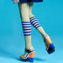 棉襪－女生襪子－簡約襪子－綠色花紋長襪 第3張的照片